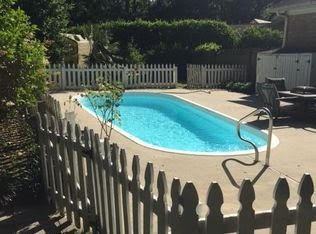 16 Capitan Ct - Photo 2 of 19