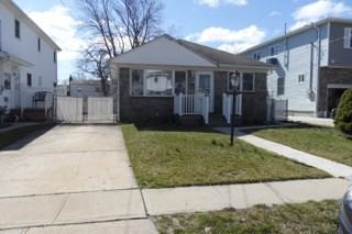 143 W Hampton Rd - Photo 2 of 10