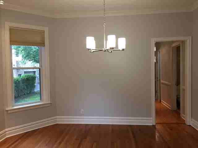 1216 N Maplewood Ave #1 - Photo 3 of 13