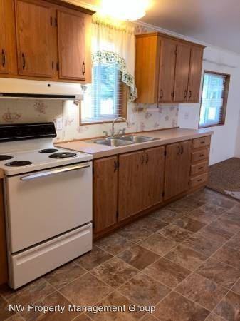 18929 32nd Ave NW - Photo 2 of 8