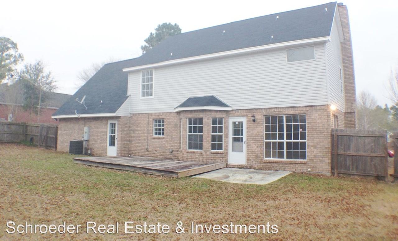 12447 Lake Village Dr - Photo 2 of 8