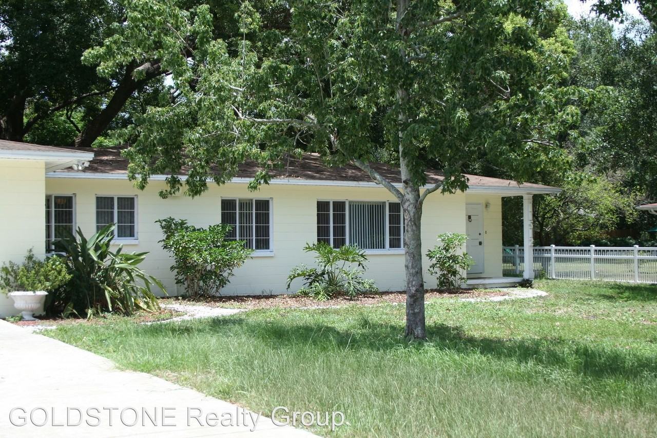 11512 Braeside Pl - Photo 2 of 12