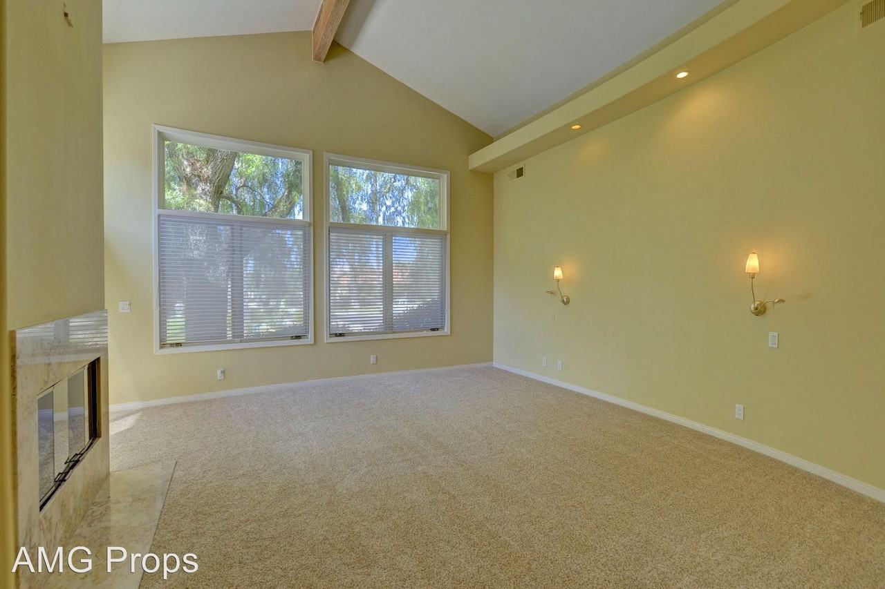 15430 Pimlico Corte - Photo 3 of 16