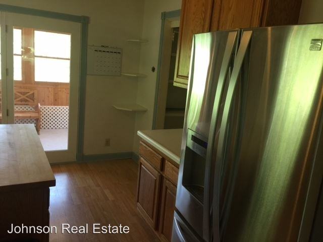 903 E Burlington Ave - Photo 3 of 6