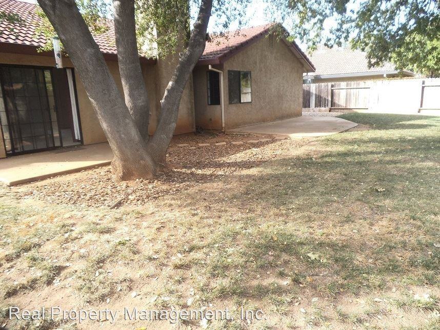 3697 Sunwood Dr - Photo 3 of 3