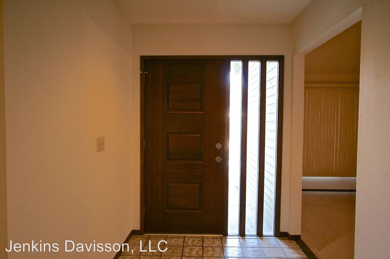 2564 Bronco Ct - Photo 3 of 23