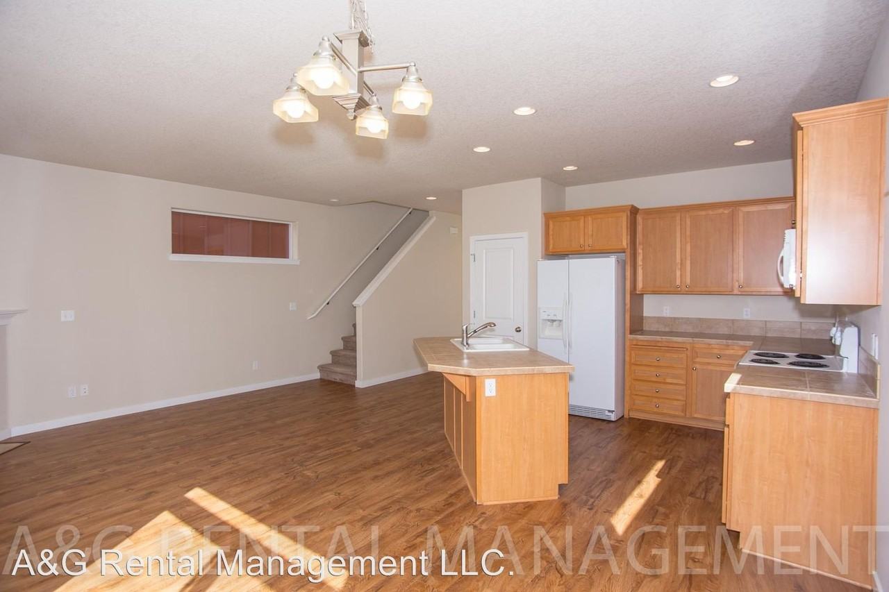 4850 SE Vintage PIace - Photo 3 of 19