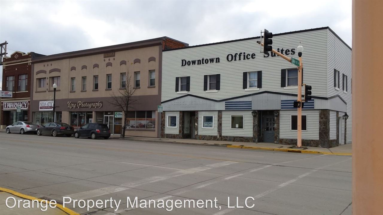 221 and 223 1St Ave N; 101 1/2 3rd St NW - Photo 2 of 10