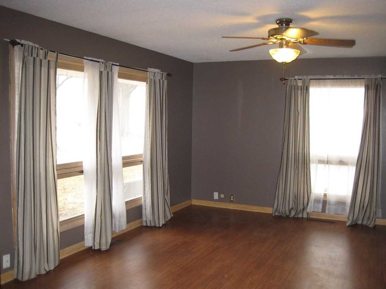 326 S 9th St - Photo 2 of 20