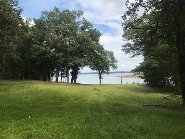 208 Geneva Ln - Photo 2 of 18