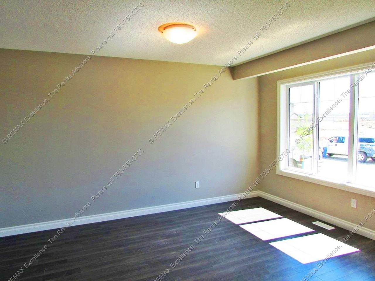 3010 15 Ave NW - Photo 2 of 14