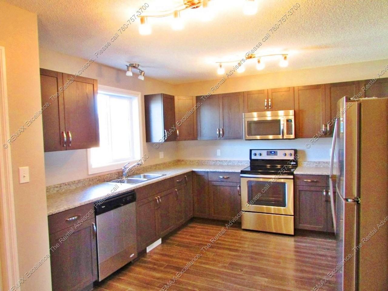 3010 15 Ave NW - Photo 3 of 14