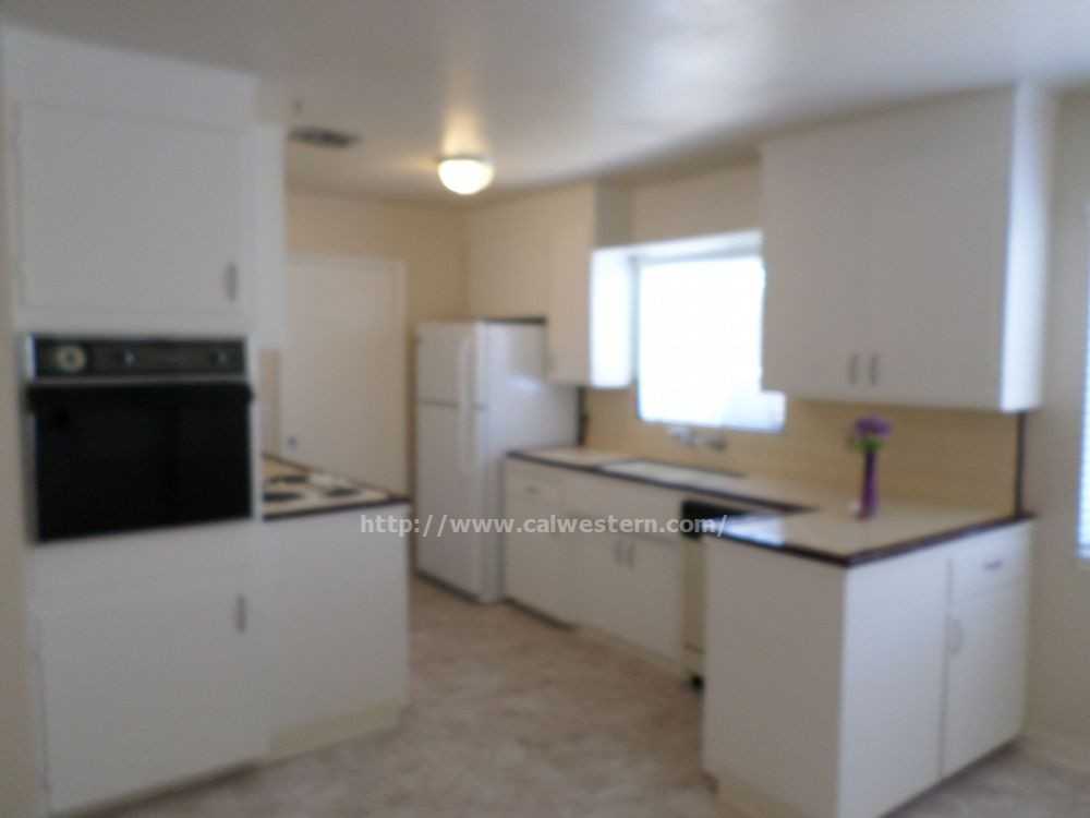 675 Shearton Dr - Photo 2 of 5