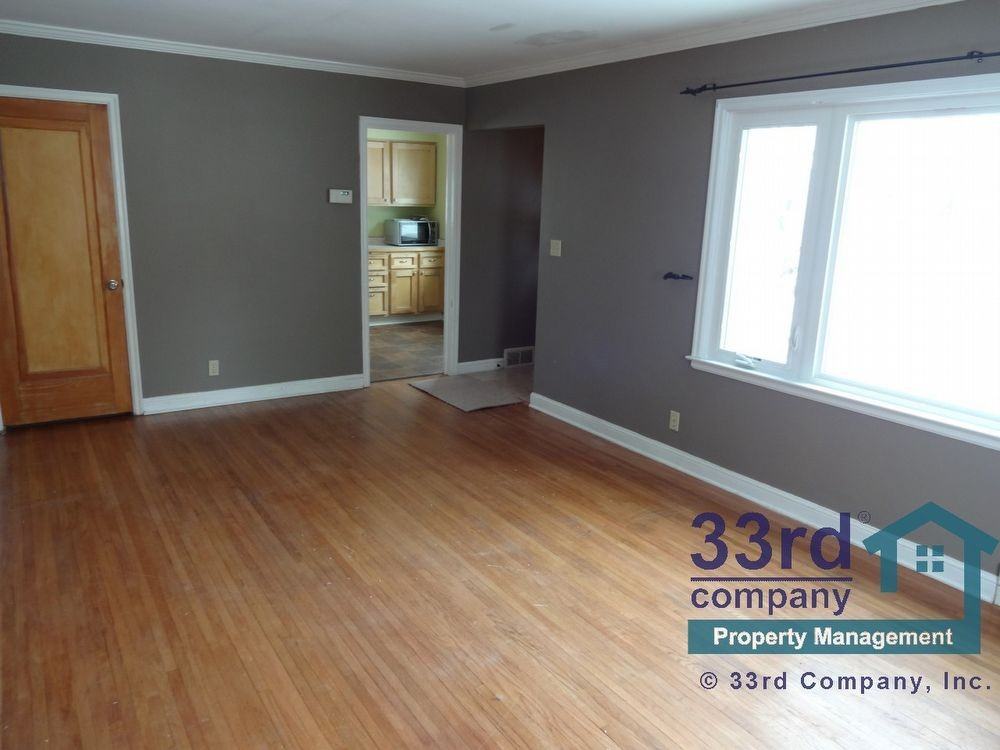 5532 James Ave S - Photo 3 of 16