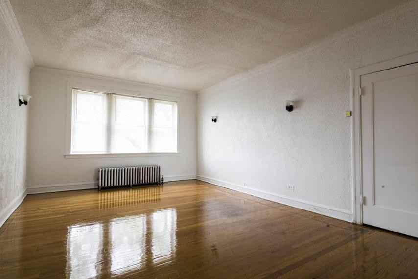 1735 W 79th St - Photo 3 of 5