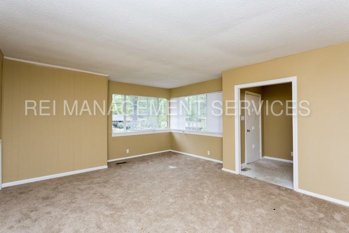 5229 Molton Gray Dr - Photo 2 of 9
