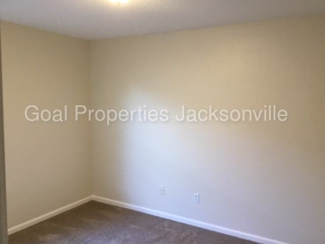 134 Perry Creek Dr - Photo 3 of 17