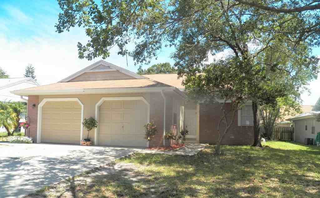 3269 Cloverplace Dr - Photo 2 of 12