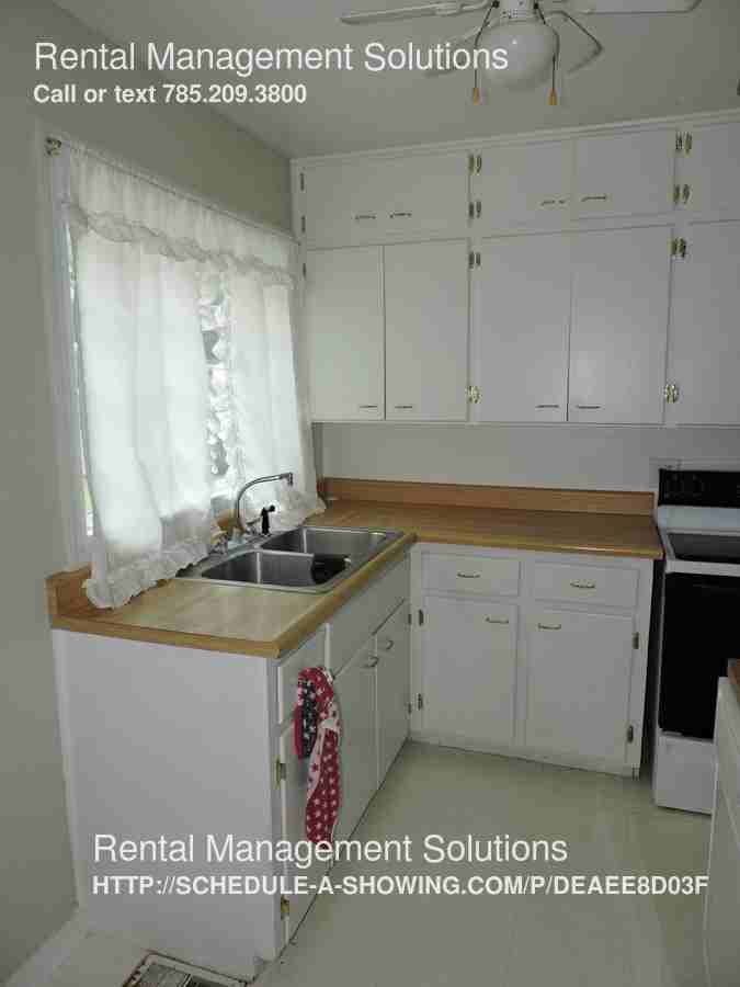 4013 SW Drury Ln - Photo 2 of 9