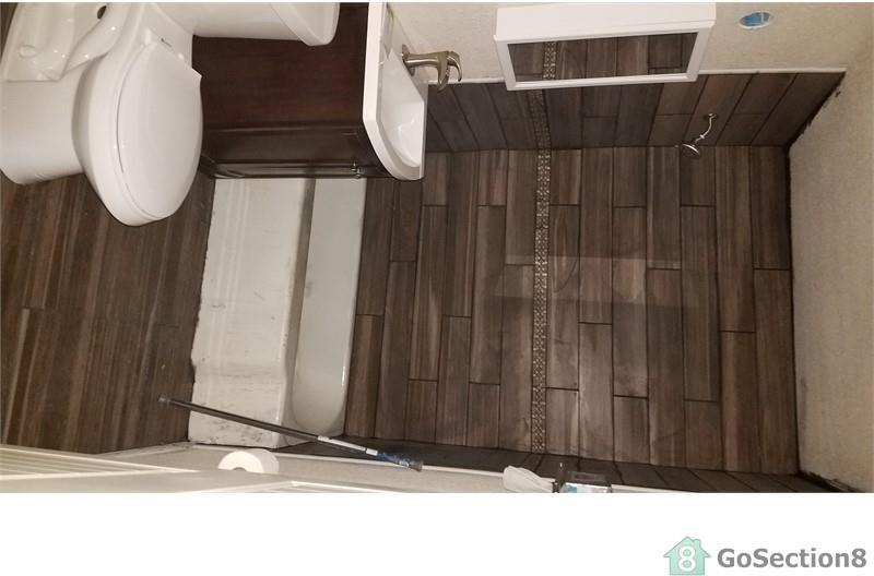 244 E Newton Pl - Photo 2 of 3