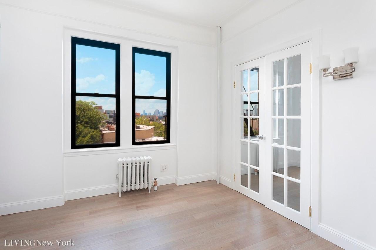 862 Union St #5C - Photo 2 of 4