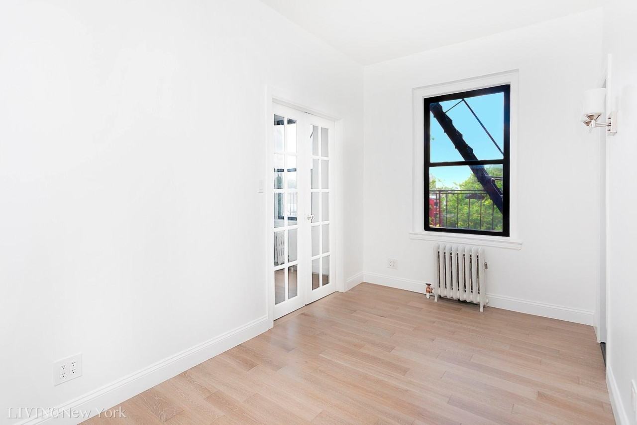 862 Union St #5C - Photo 3 of 4