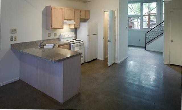 Lyte St #B3 - Photo 2 of 5