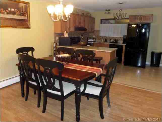 192 Kaynor Dr - Photo 3 of 9