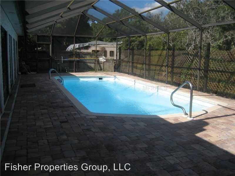 6810 Spencer Cir - Photo 3 of 16