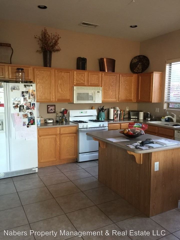 15765 E Cactus Dr - Photo 2 of 13