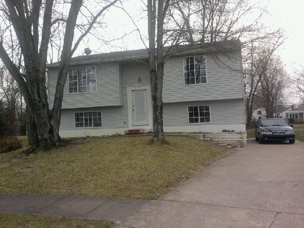 4702 Rustburg Pl - Photo 3 of 6