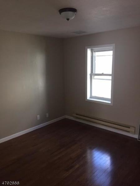 304 Water St - Photo 2 of 7