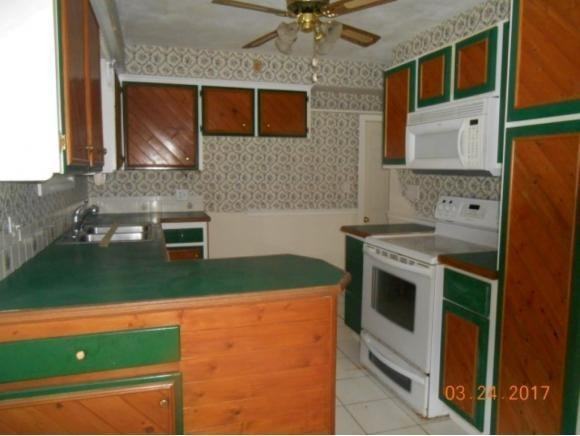 7 Ellen St - Photo 3 of 13