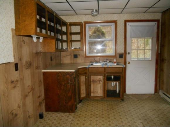 20 N Broad St - Photo 2 of 10