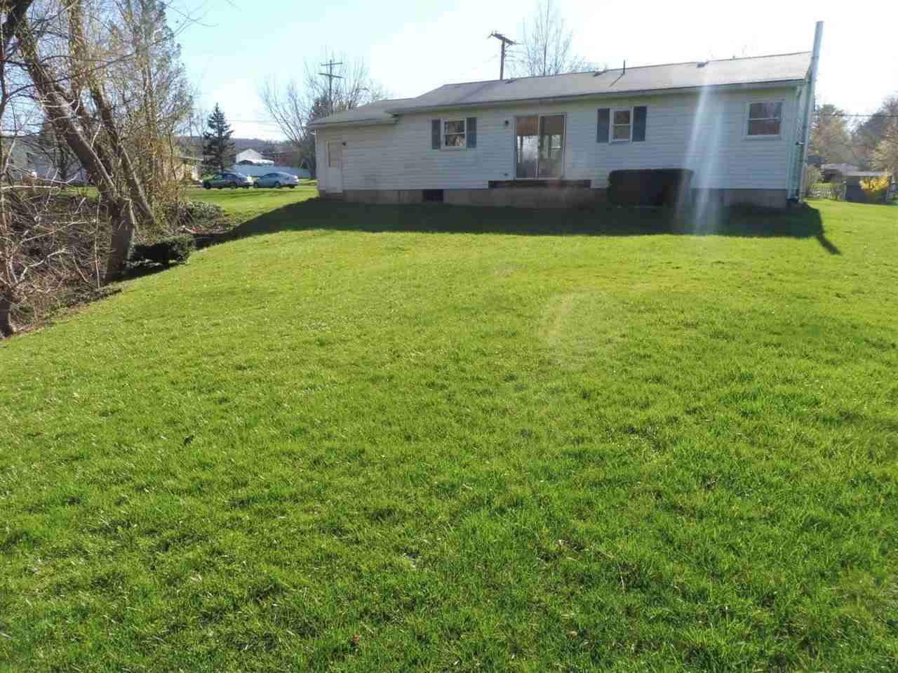 2 Seneca St - Photo 3 of 19