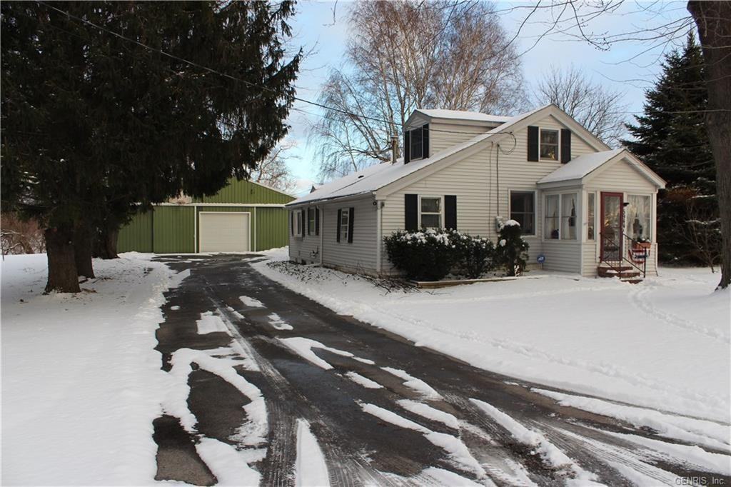 6944 Lake Ave - Photo 3 of 21