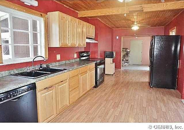 4213 Ridge Rd - Photo 3 of 23