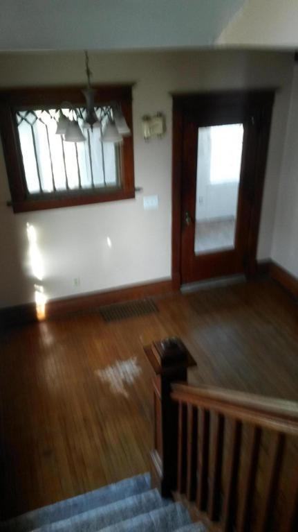 212 W 5th St - Photo 3 of 13