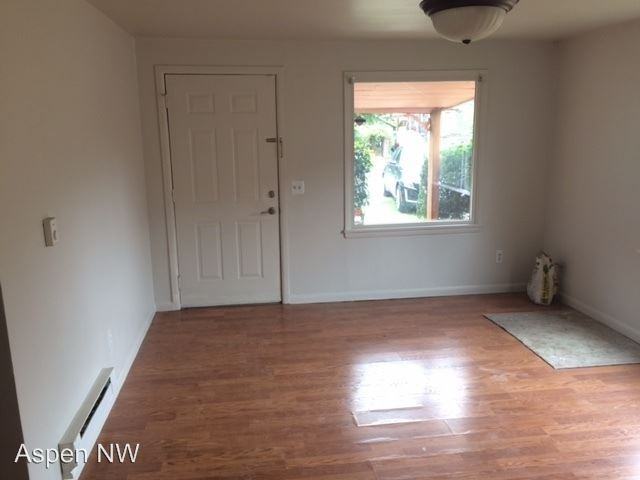 8710 10th Ave S - Photo 2 of 15