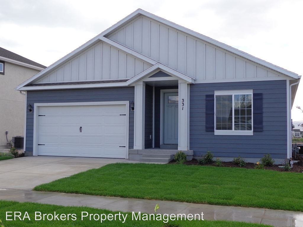 331 S 360 W - Photo 2 of 24