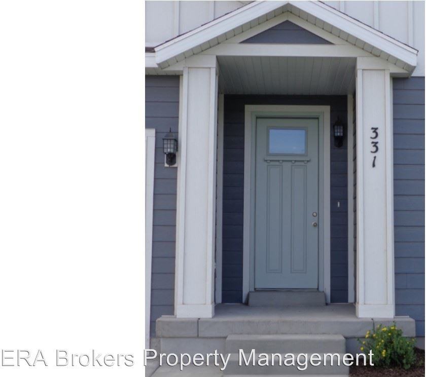 331 S 360 W - Photo 3 of 24