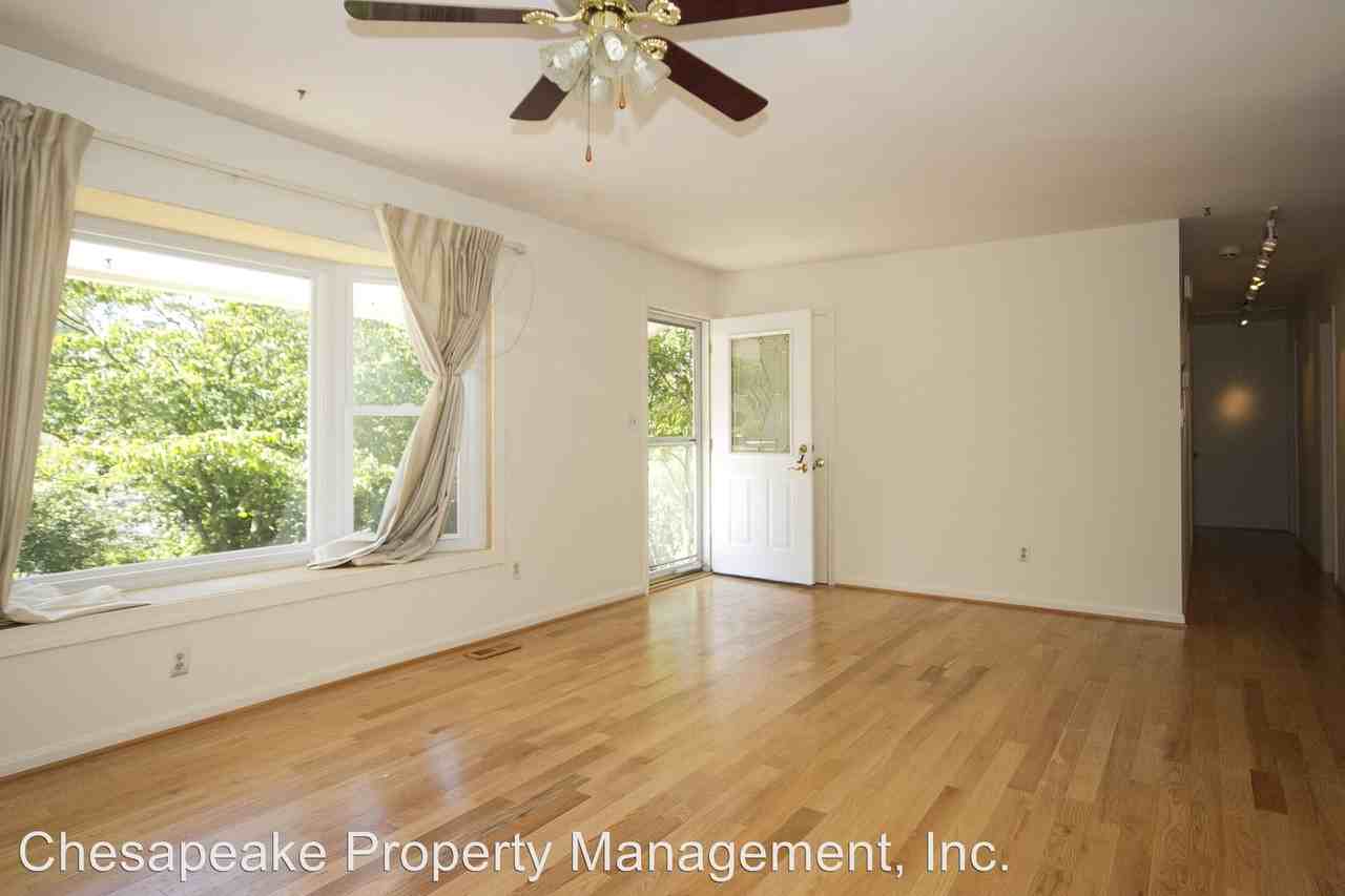 2037 Horseshoe Cir - Photo 2 of 23