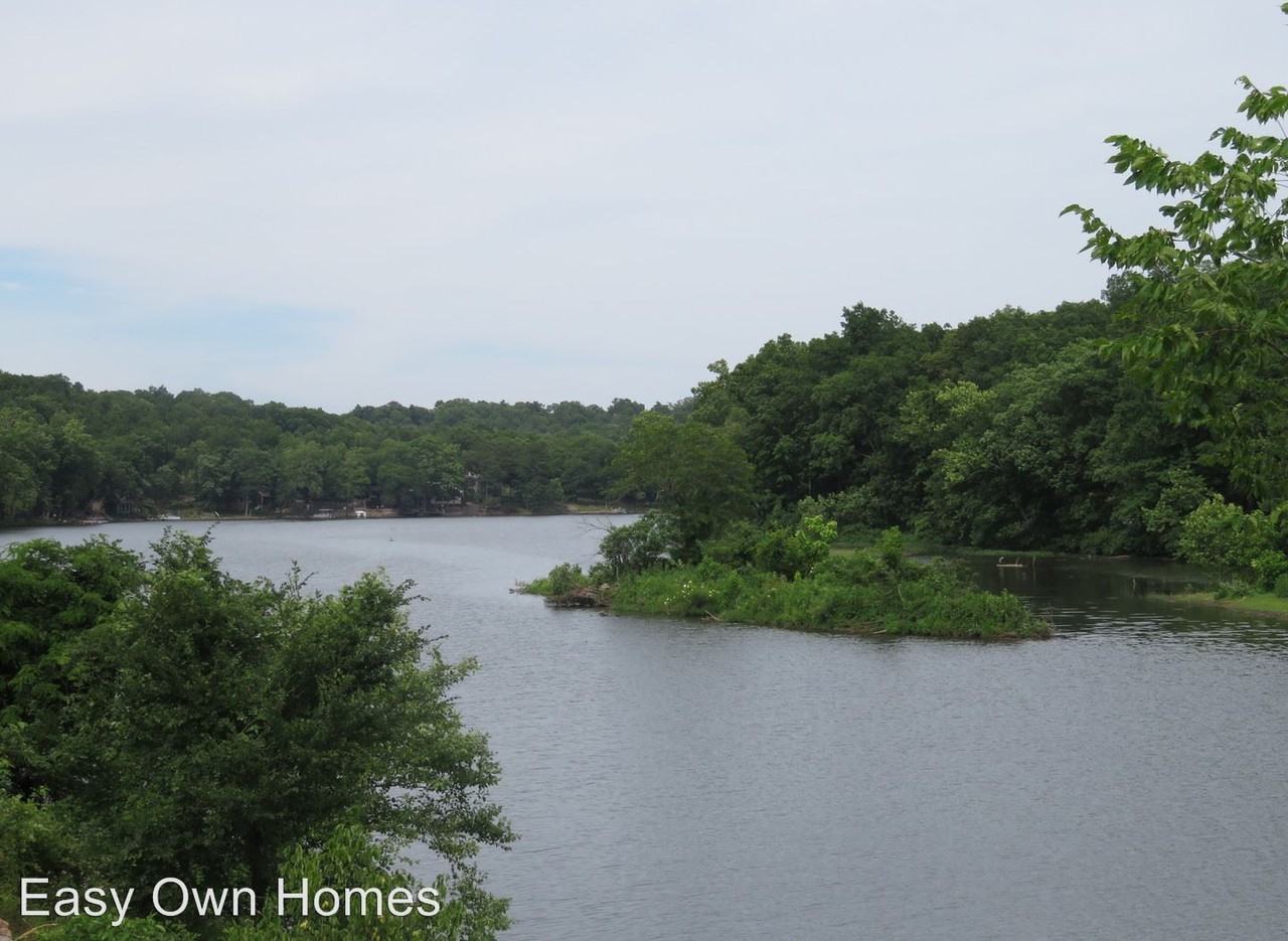 211 Circle Dr - Photo 2 of 20