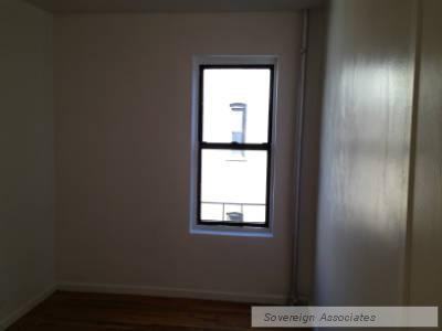 201 W 105th St #32