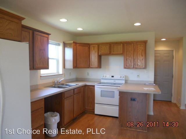 1180 S College Rd - Photo 2 of 11