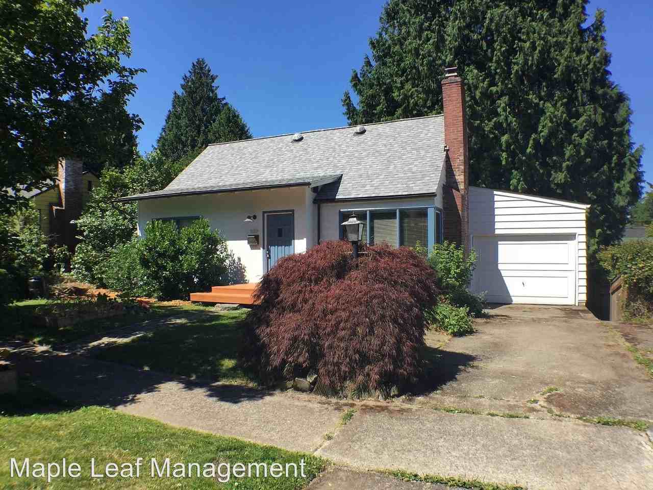 8029 38th Ave NE - Photo 2 of 31