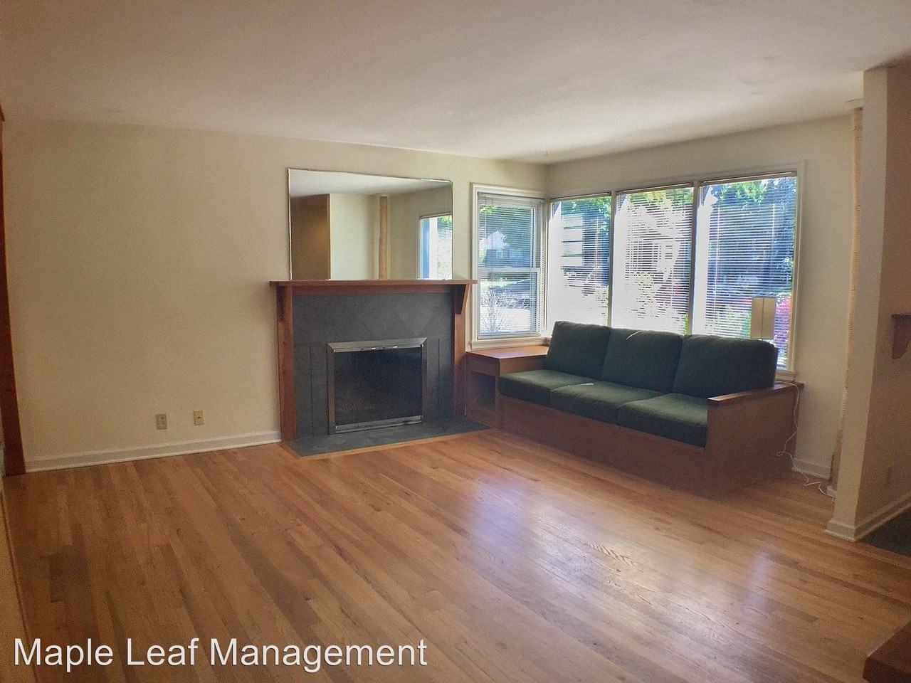 8029 38th Ave NE - Photo 3 of 31