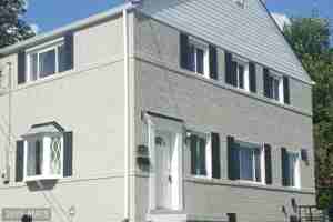 featured image of 2232 Houston Street