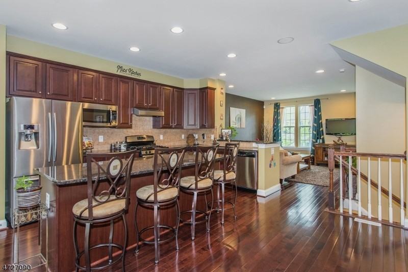 84 Thomastown Rd - Photo 2 of 15