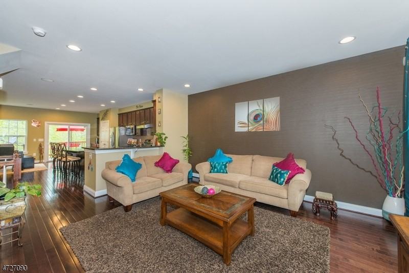 84 Thomastown Rd - Photo 3 of 15